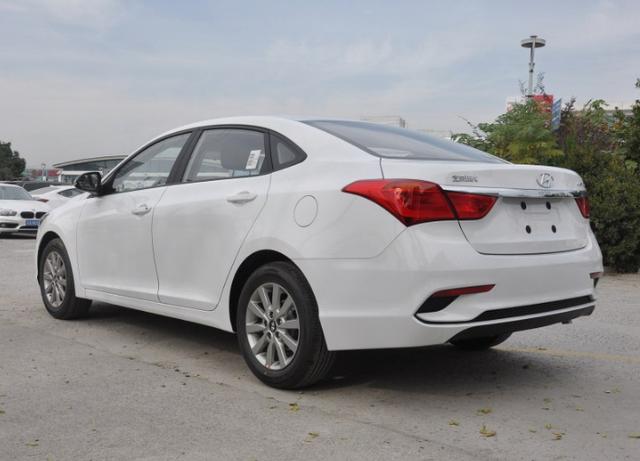 10万就能买的合资中型车，帅气颜值不输思域，空间还能吊打朗逸