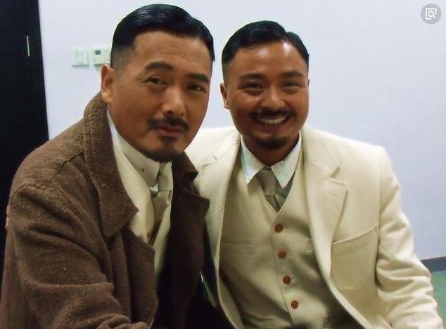 明星和替身合照，陈小春和他傻傻分不清，最后一个替身变情敌