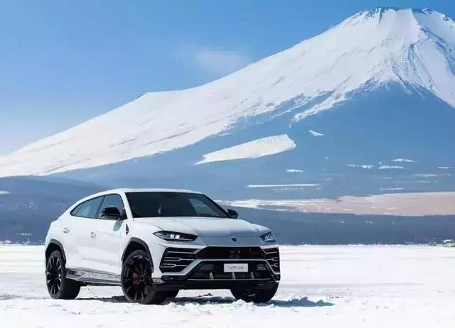 目前最快量产SUV，3.9秒破百，极速306km，甩卡宴几条街！