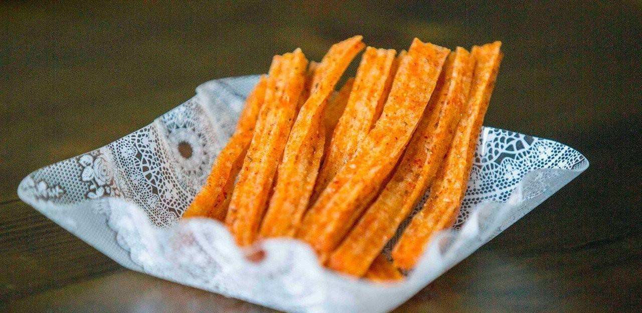 你们爱吃的辣条究竟有多"脏",1000倍放大效果吓哭你