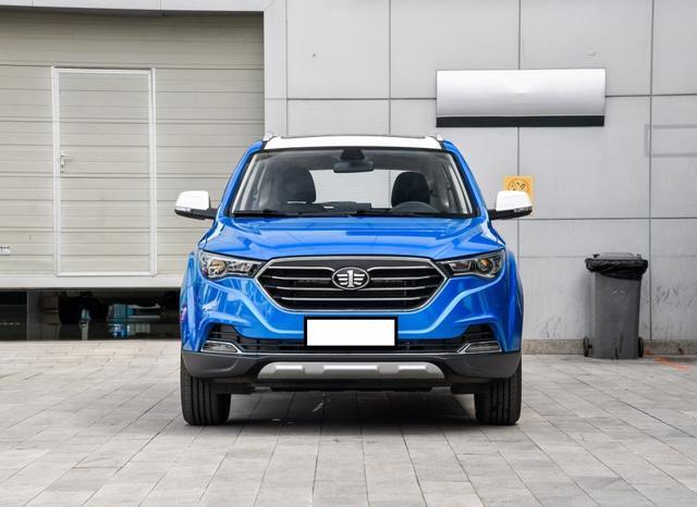 口碑最好的国产小型suv,外观颜值出色,标配中控