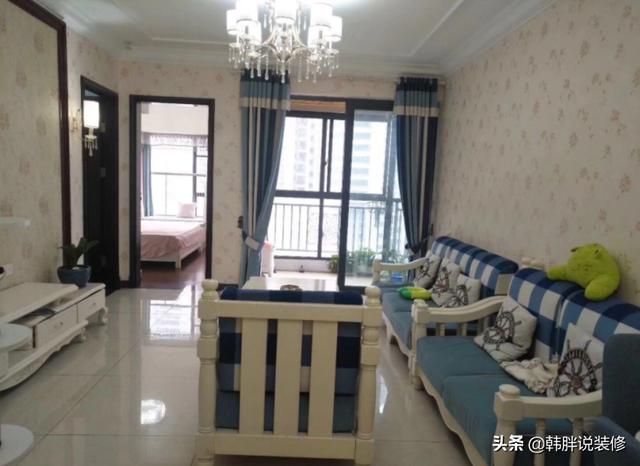 90平米恒大精装房,交完钥匙直接入住,简单贴墙