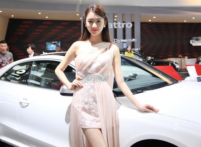 白车难伺候而且还贵，买车的时候都抢着买，但没人告诉你漆面保养