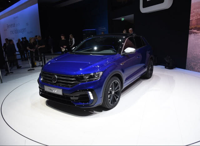 大众又推出一款性能车，2.0T卓越的动力表现，内外设计更动感