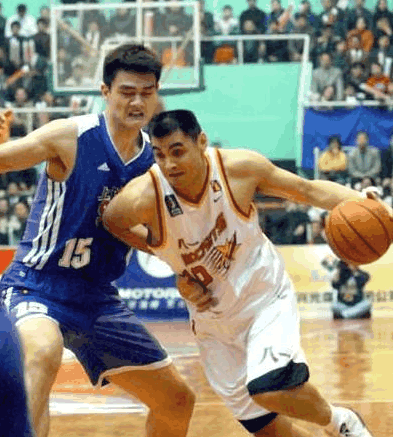 当年刘玉栋为什么进不了NBA?如果放到现在可