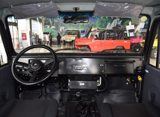 最便宜的4×4越野车,起步仅8万标配四驱,造型50年未大变