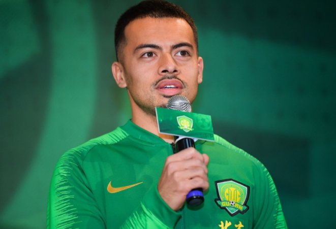 中国第三位归化球员呼之欲出!恒大鲁能上演竞