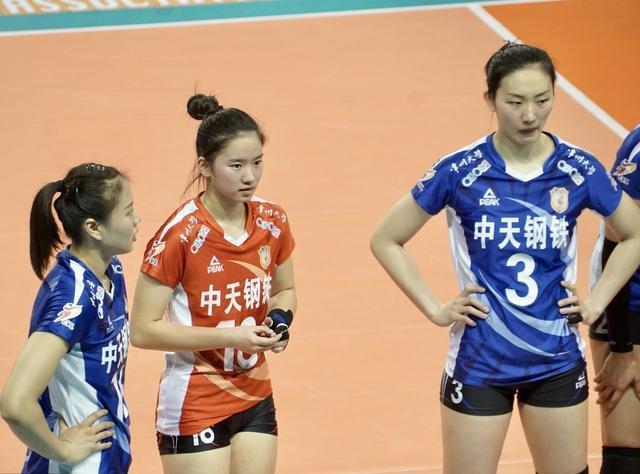 中国女排漳州集训最新消息,两大超新星遗憾离
