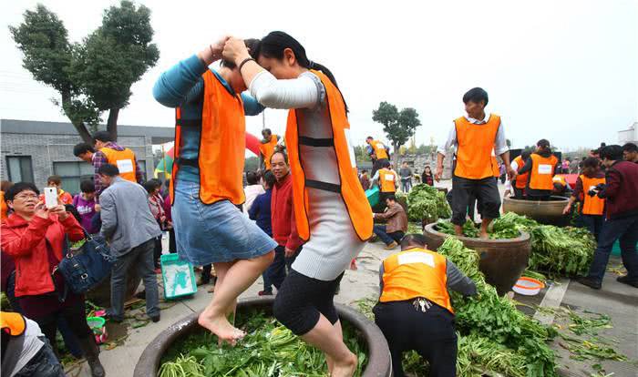 盘点四种脚踩出来的食物,第一种天天吃,最后一