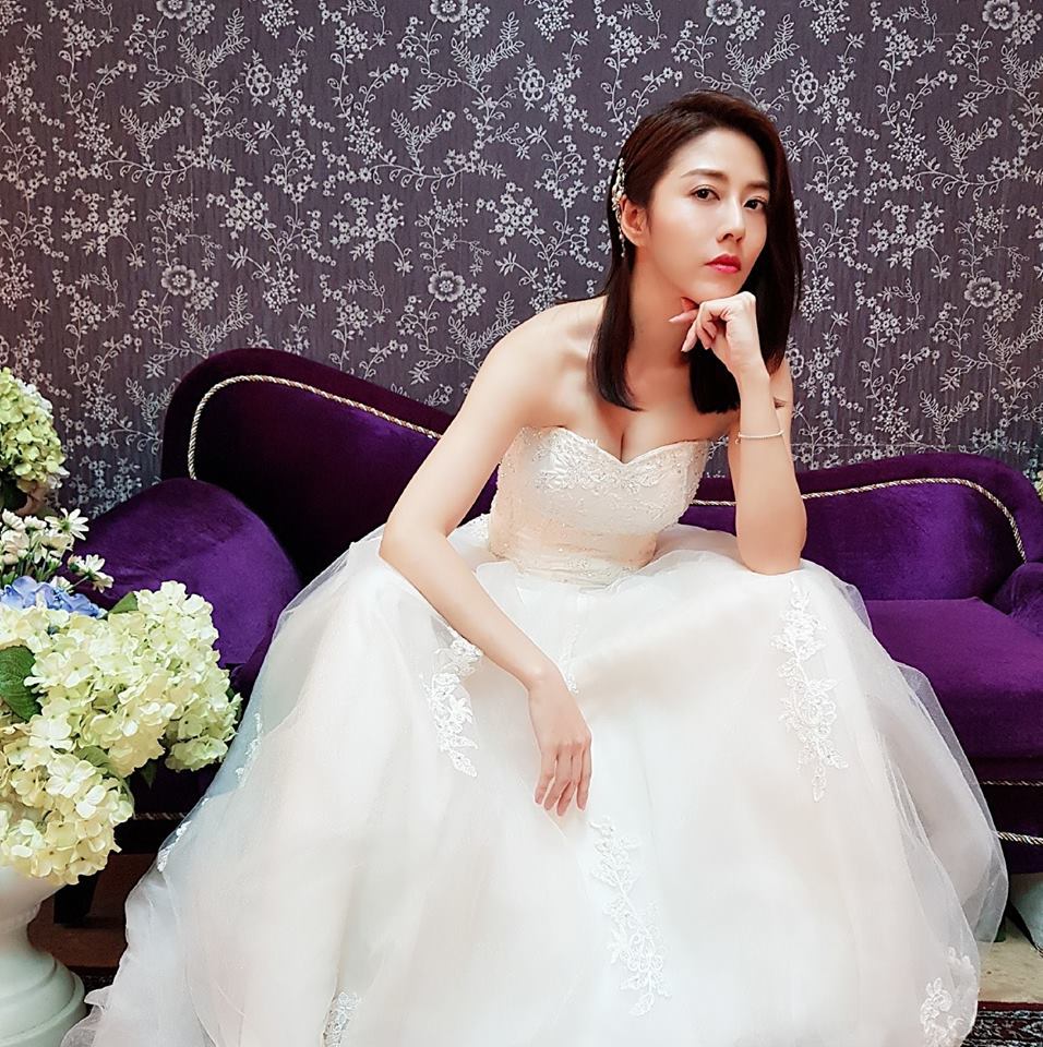 韩瑜婚纱照_韩瑜性感图片(2)