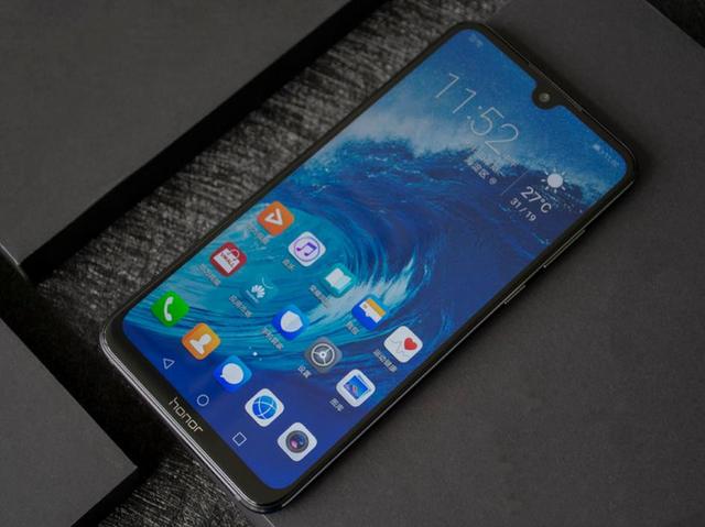 7寸全面屏+5000大电池+128G:小米华为都只要1499，你选择谁?