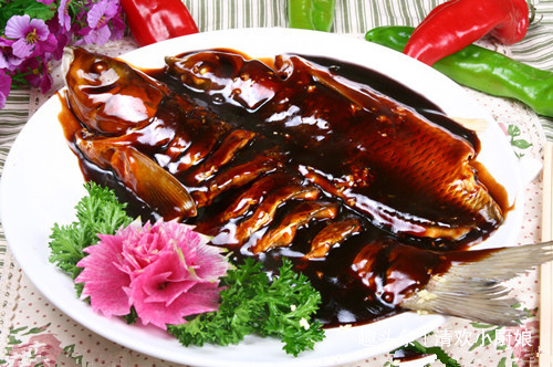 中国八大菜系代表菜,你吃过几个?!