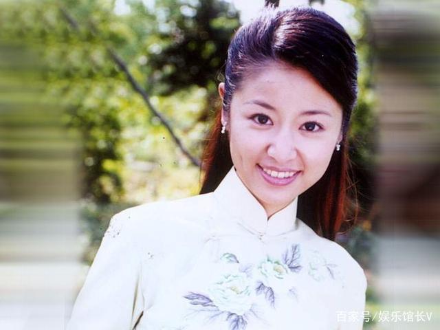 微博粉丝数量排名!杨幂才第4,第1名实至名归!迪