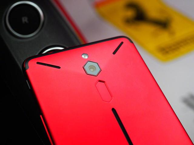 腾讯微回收手机保值有讲究,搭载835处理器的红