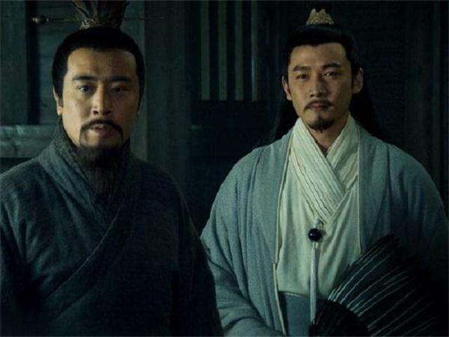 徐庶曾经走马荐诸葛，和诸葛亮相比，两人的能力谁更加出色