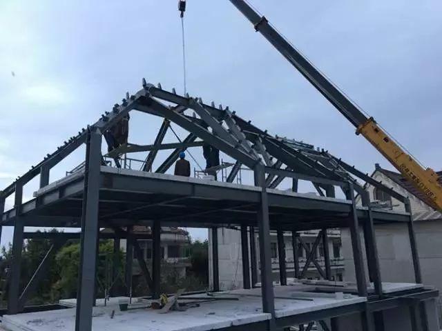 农村装配式建房实例！钢框架+ALC板装配式别墅全流程图解！|框架|装配式|别墅_新浪新闻