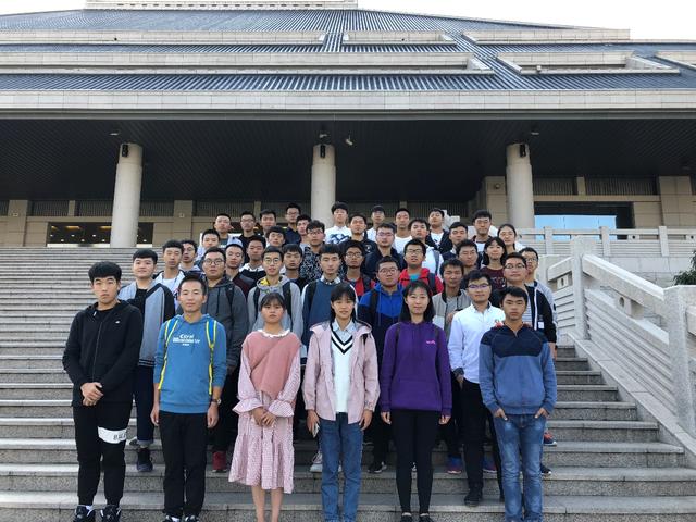 领略荆楚文化,感受华夏文明 --海事1802班团支