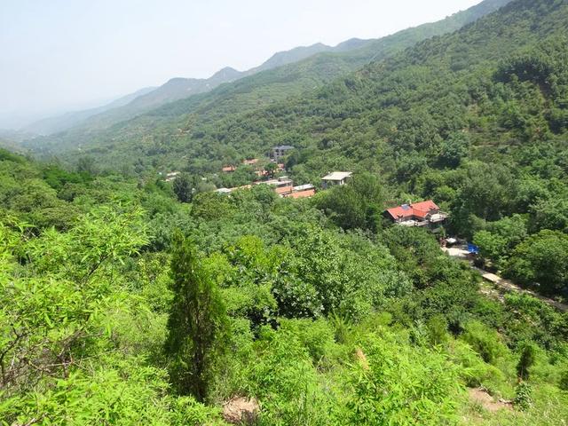 济南最高峰梯子山初探,手脚并用爬山赏景!