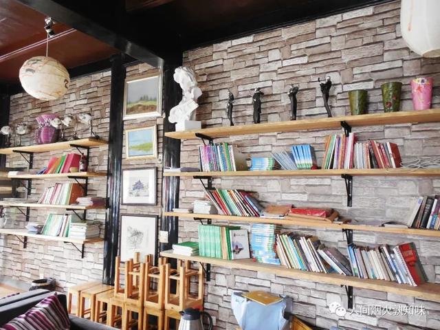 绵竹剑南老街集年画茶酒和川剧文化于一体,可惜运作不当人气欠佳