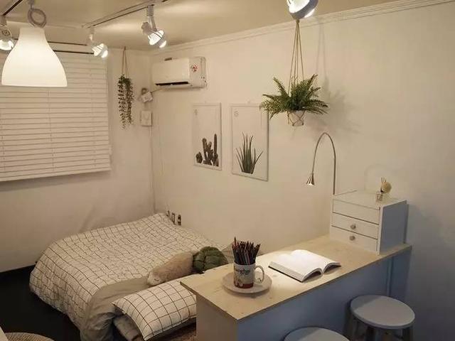 90后妹子花1万元改造出租房,小单间也能有客厅,餐厅厨房,卧室