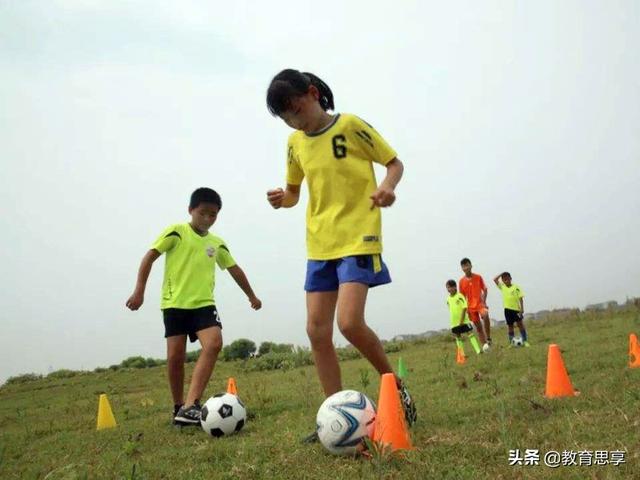 中国足球战绩惨淡,青少年足球教育现状堪忧!