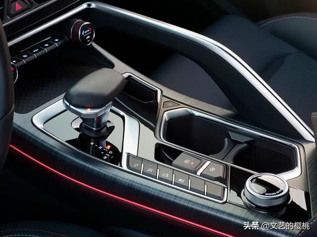 ����ȫ�½���SUV���ˣ����ֶ���2.0T������ȫҺ���Ǳ�