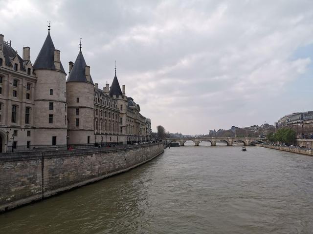 华为 P30 Pro 最大的相机武器:夜间模式 3D 镜