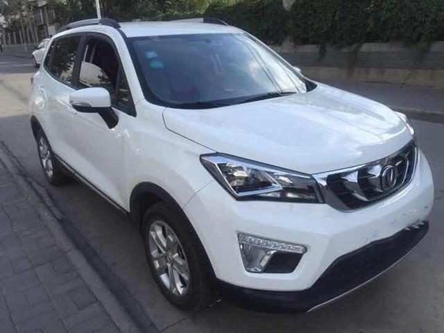 �����ĵ�SUV����೬2��5��һ����800�������6��