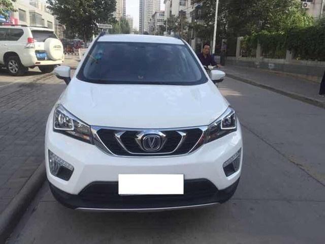 �����ĵ�SUV����೬2��5��һ����800�������6��