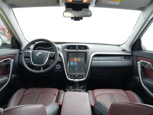 奔腾X80一款被冷落的车,搭载1.8T/2.0L动力强劲