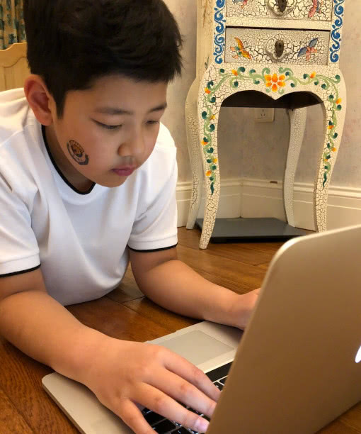 涛7岁女儿手写字条,向妈妈打小报告控诉哥哥石