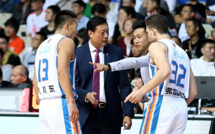 央视今日节目单 CCTV5选择NBA+CBA 中超让