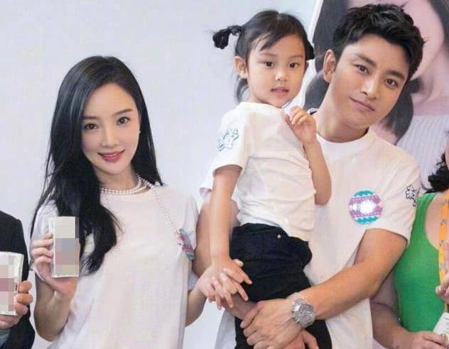 网友偶遇贾乃亮,他上午与李小璐甜馨短暂同框