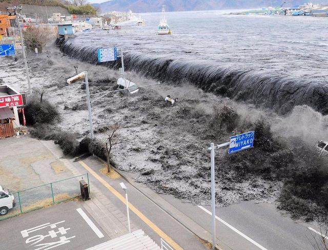 专家预测日本将发生大地震！9级大地震余震，谁也救不了