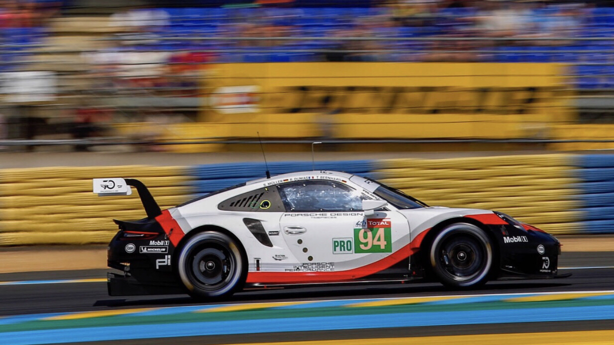 世界耐力锦标赛WEC超级赛季勒芒24小时赛 保时捷车队进站瞬间 ​
