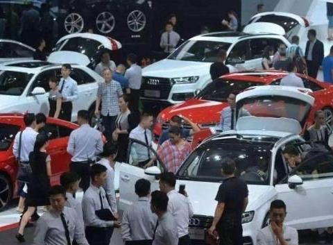 买车最便宜是何时？离职4s店员工：记住这3个时机，4s店亏本也卖