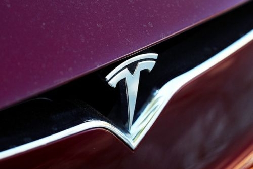 特斯拉Model 3再停产 机构建议减持股票