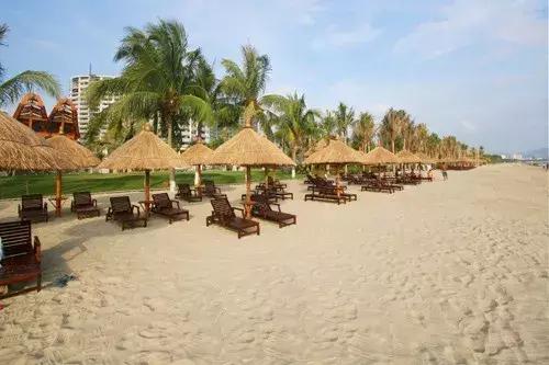 三亚，北纬18℃的蔚蓝，总能将冬天过成夏天！