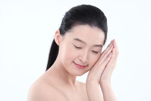 唯诺雅：用贵的护肤品，毛孔依然粗大？99%都有这4个坏习惯！