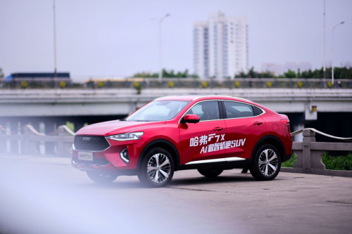 年轻人的轿跑SUV梦，哈弗F7x帮你实现！