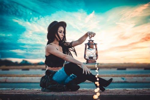 越有出息的男人，越不爱做这3件事，真奇怪