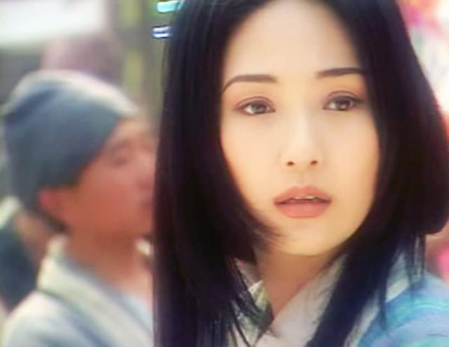 看完张玉嬿年轻时和慢慢老去的照片,才明白美