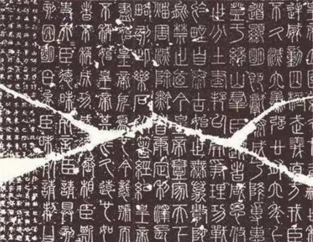 国外一断崖发现中国汉字，翻译后让中国专家感动：终于找到你！
