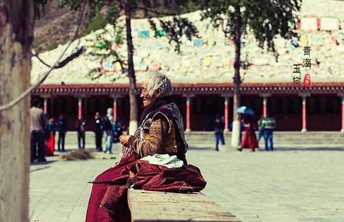 26亿块石头堆砌而成的世界最大祈福许愿之地,石头数量竟然还在不断增加