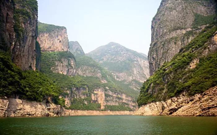 中外著名风景名胜简介--长江三峡|瞿塘峡|