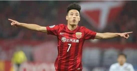 国足球员年薪有多高?武磊1000万只排第4?第1