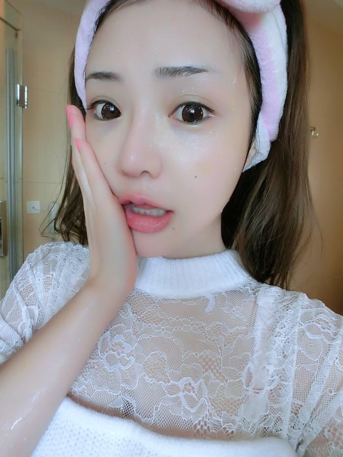 每天一粒维生素E,祛斑除皱还便宜,多年不见闺