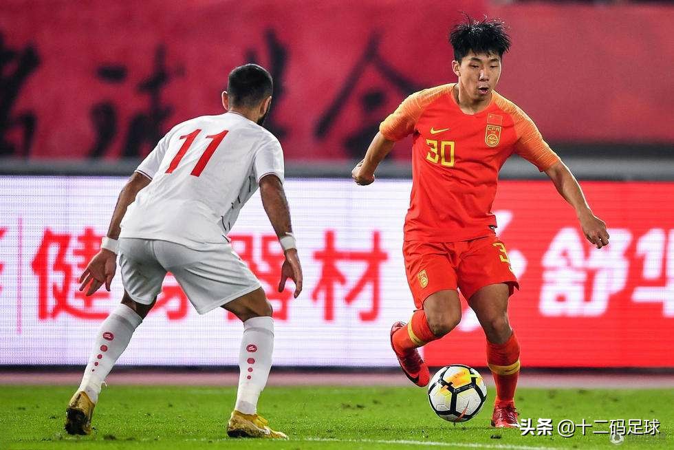 变阵!中国队VS伊朗首发阵容曝光:张琳芃停赛