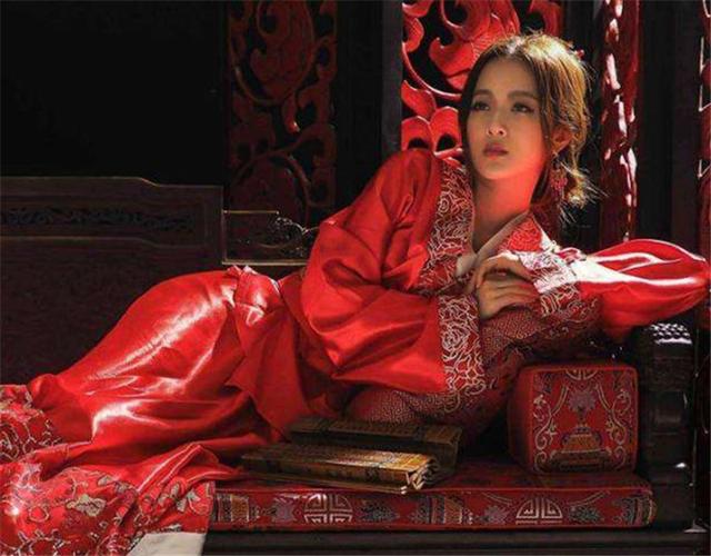 古代青楼女子如若不从,老鸨会用什么办法让其屈服呢?