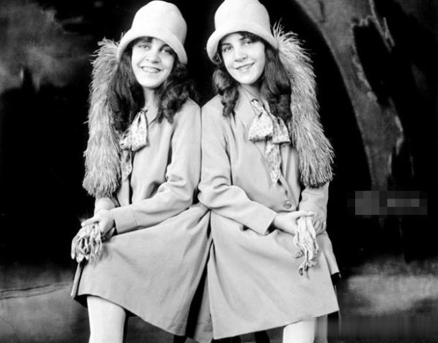 用PS怎么设计连体字体 想在图片上做连体字怎么办